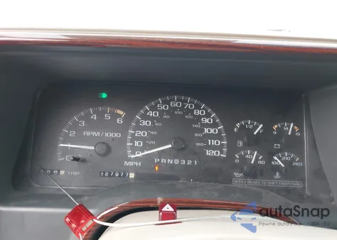 2000 Cadillac Escalade Standard z USA, uszkodzony, nr VIN 1GYEK13R8YR141139